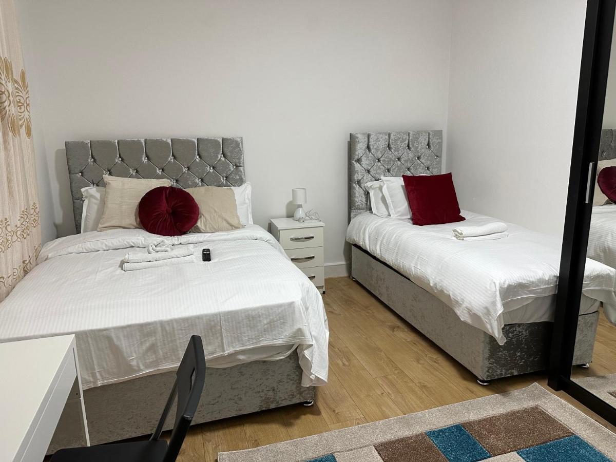 City Lodge Shadwell Лондон Экстерьер фото