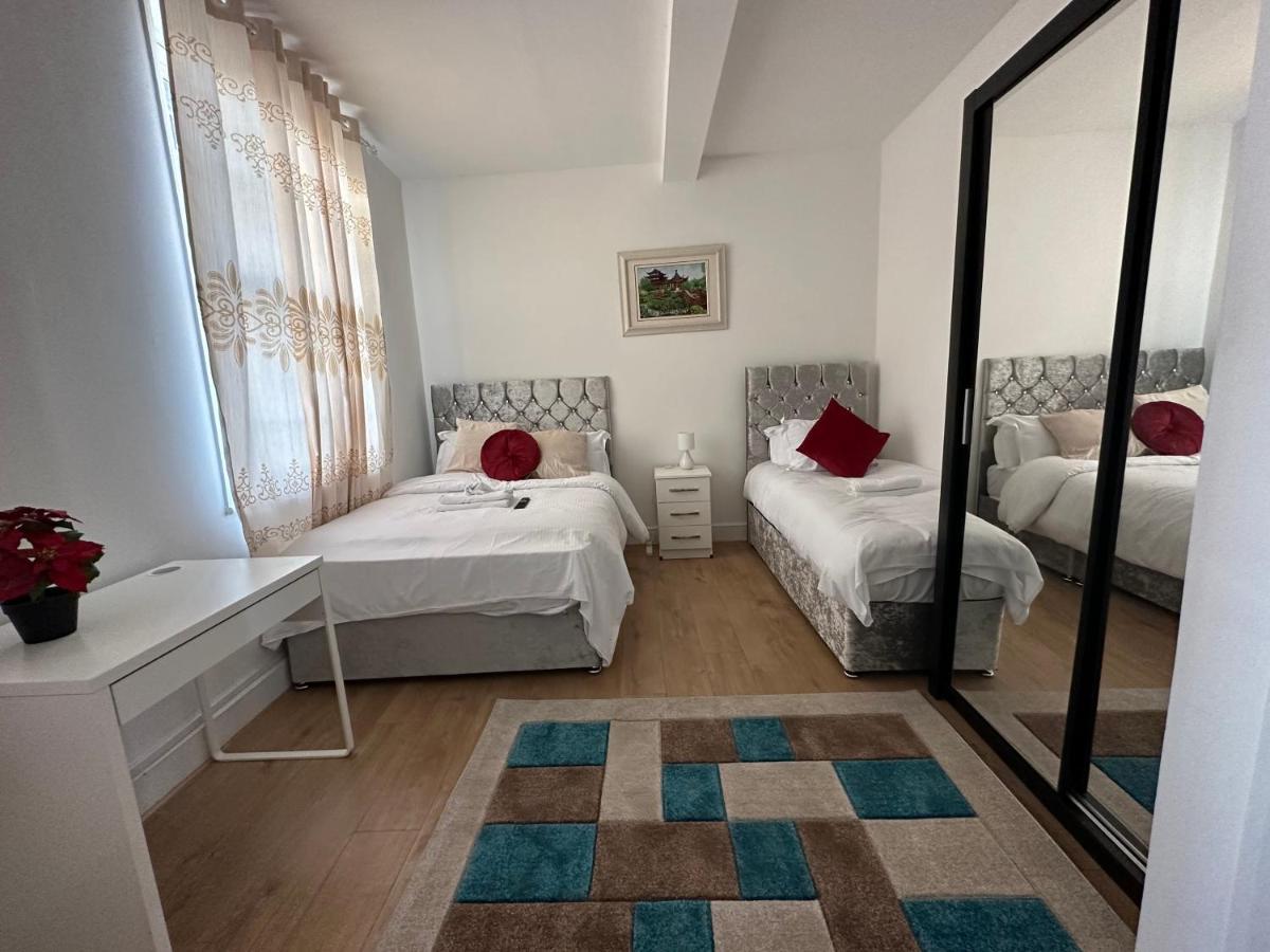 City Lodge Shadwell Лондон Экстерьер фото